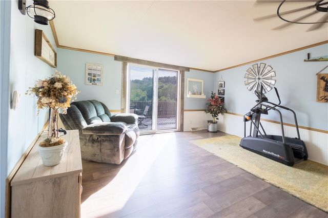 175 Warne Ln, South Franklin, PA 15301