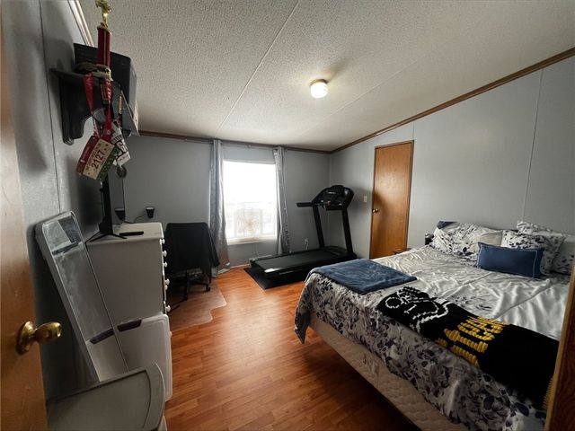 175 Warne Ln, South Franklin, PA 15301