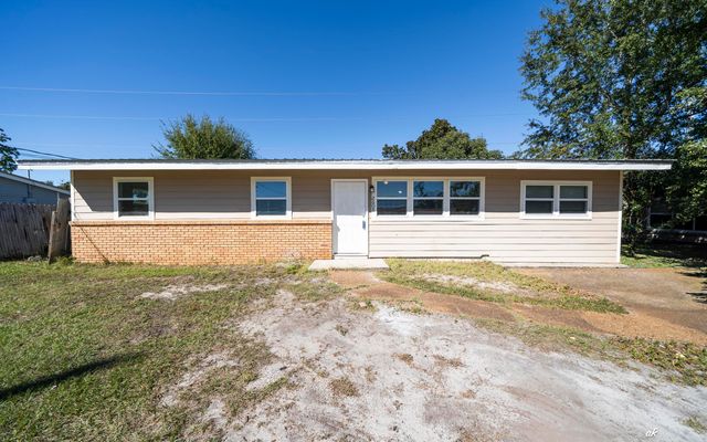 2608 W 21st Street, Panama City, FL 32405