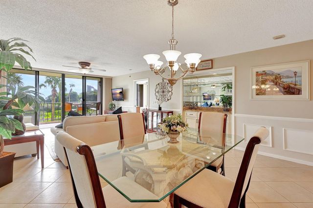 5055 N Highway A1a 205, Hutchinson Island, FL 34949