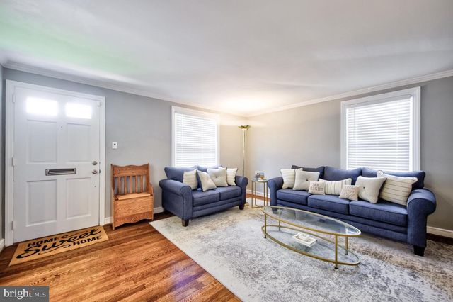 38 WAYNE AVE, Springfield, PA 19064