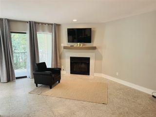 2505 Wedglea Drive 201, Dallas, TX 75211