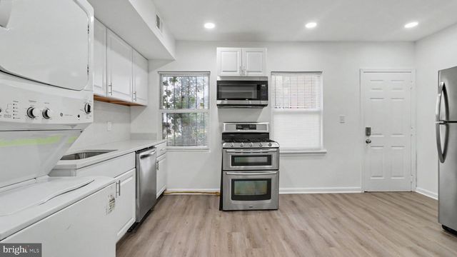 1028 KENYON ST NW, Washington, DC 20010