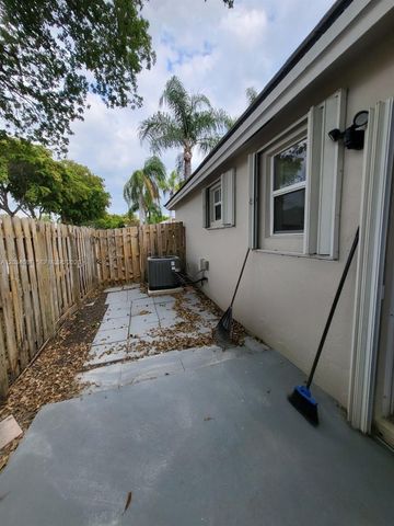 12338 SW 144th Ter, Miami, FL 33186