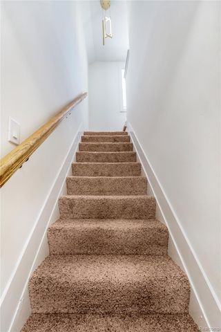 24220 Cloverlawn Street, Oak Park, MI 48237