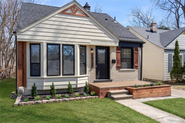 24220 Cloverlawn Street, Oak Park, MI 48237