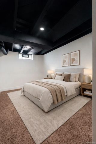 24220 Cloverlawn Street, Oak Park, MI 48237