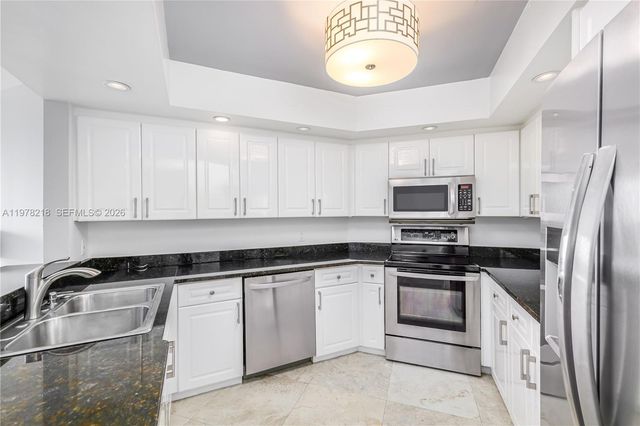 1800 Sunset Harbour Dr 715, Miami Beach, FL 33139