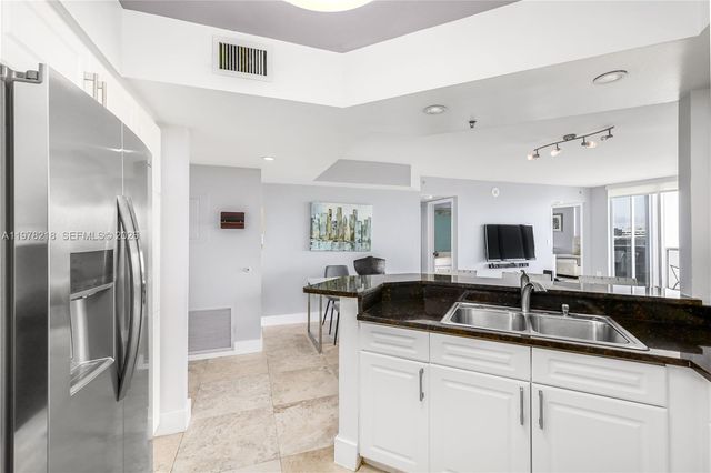 1800 Sunset Harbour Dr 715, Miami Beach, FL 33139