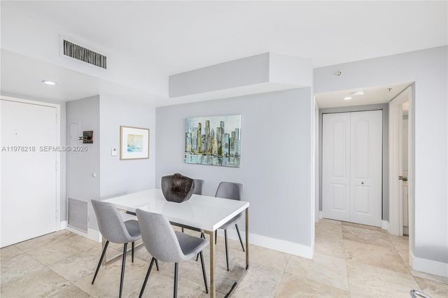 1800 Sunset Harbour Dr 715, Miami Beach, FL 33139