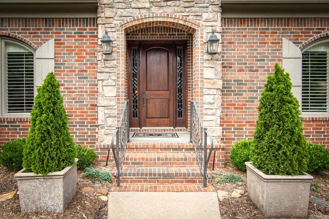 61 QUERCUS CIRCLE, Little Rock, AR 72223