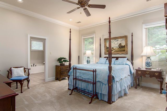 61 QUERCUS CIRCLE, Little Rock, AR 72223