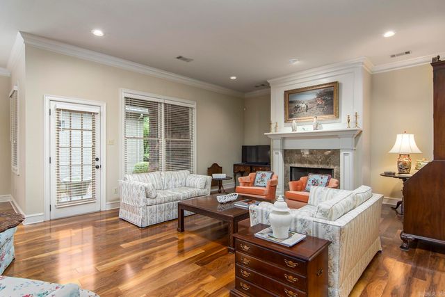 61 QUERCUS CIRCLE, Little Rock, AR 72223