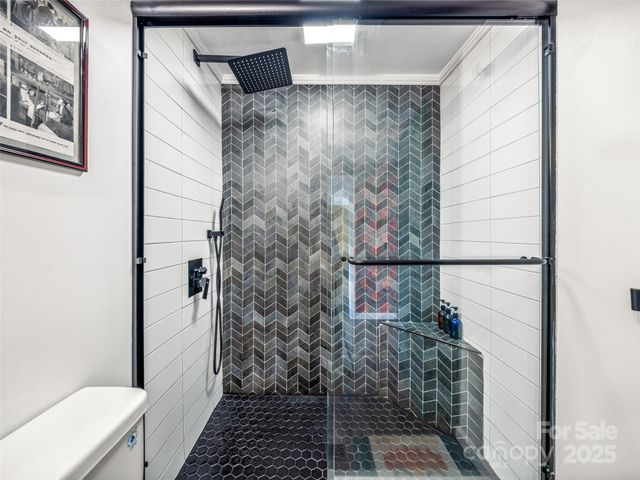 221 Oakdale Street, Brevard, NC 28712