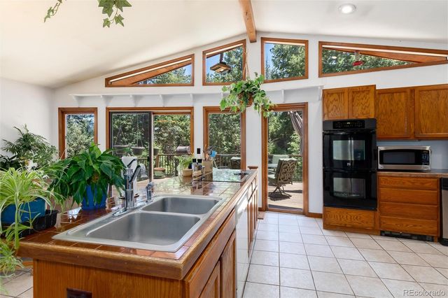 2924 Valley Park Drive, Larkspur, CO 80118
