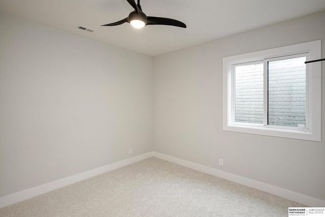 20545 Hartman Avenue, Elkhorn, NE 68022