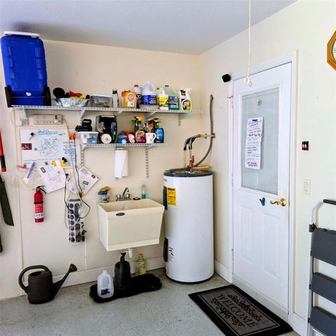 16 Meadowlake Circle, Lake Placid, FL 33852