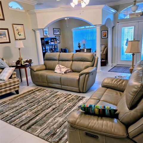 16 Meadowlake Circle, Lake Placid, FL 33852