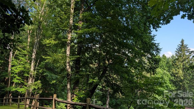 00 Chestnut Walk 6,7,8, Waynesville, NC 28786