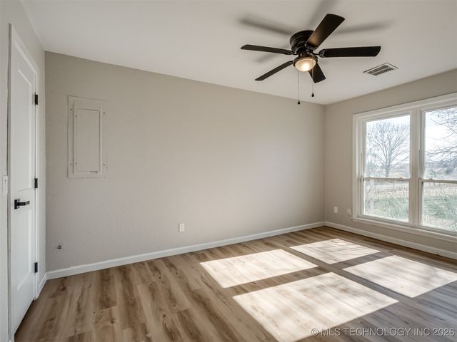 35597 E 140th Street, Coweta, OK 74429