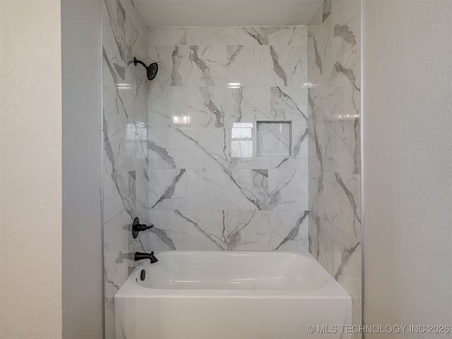 35597 E 140th Street, Coweta, OK 74429