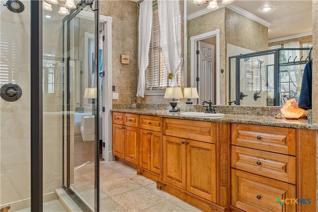 5002 Meadow Oaks Drive, Nolanville, TX 76559