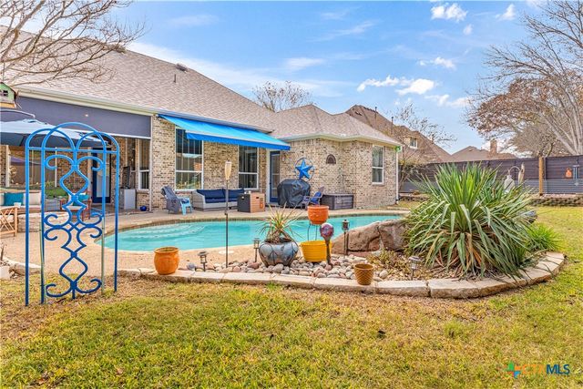 5002 Meadow Oaks Drive, Nolanville, TX 76559