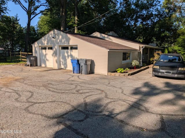 4028 W Laskey Road, Toledo, OH 43623