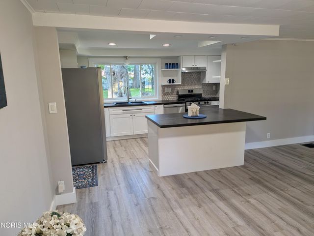4028 W Laskey Road, Toledo, OH 43623