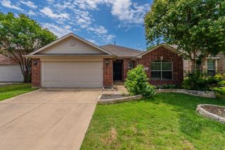 1524 Canary Drive, Little Elm, TX 75068