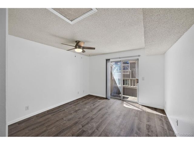 5705 W Atlantic Pl 302, Lakewood, CO 80227