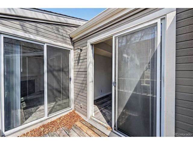 5705 W Atlantic Pl 302, Lakewood, CO 80227