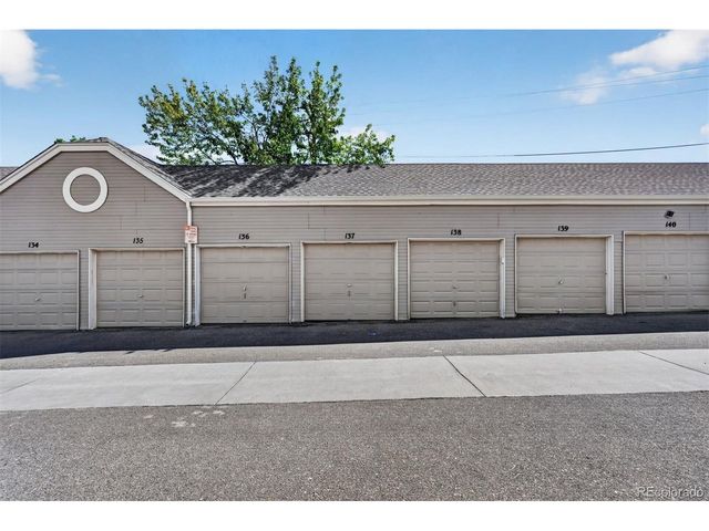 5705 W Atlantic Pl 302, Lakewood, CO 80227