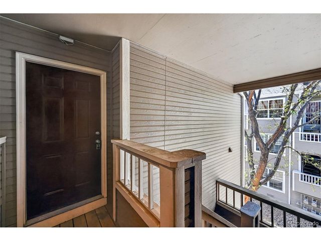 5705 W Atlantic Pl 302, Lakewood, CO 80227