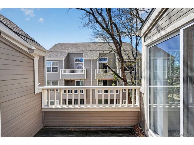 5705 W Atlantic Pl 302, Lakewood, CO 80227