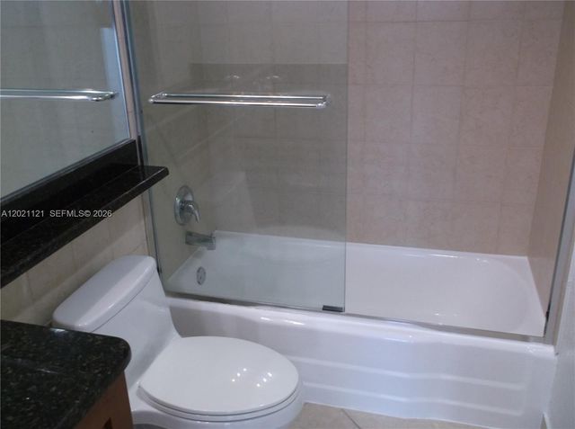 2900 NE 30th St H6, Fort Lauderdale, FL 33306