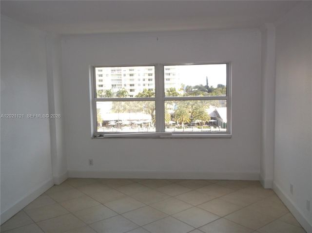 2900 NE 30th St H6, Fort Lauderdale, FL 33306