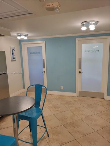 2900 NE 30th St H6, Fort Lauderdale, FL 33306