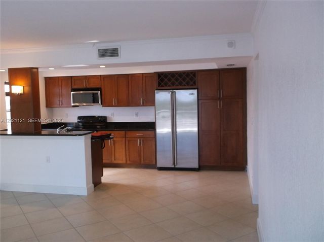 2900 NE 30th St H6, Fort Lauderdale, FL 33306