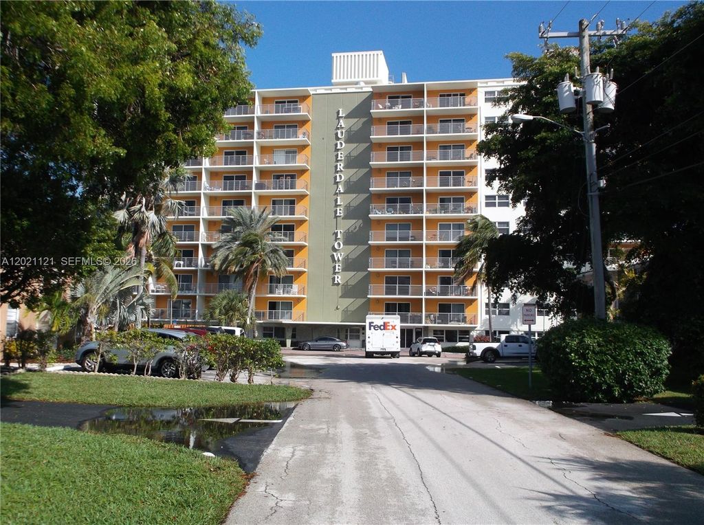 2900 NE 30th St H6, Fort Lauderdale, FL 33306