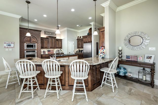 179 Gibbins Trl, Hot Springs, AR 71913