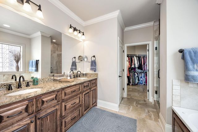 179 Gibbins Trl, Hot Springs, AR 71913