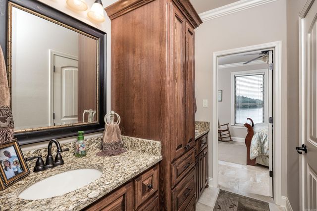 179 Gibbins Trl, Hot Springs, AR 71913