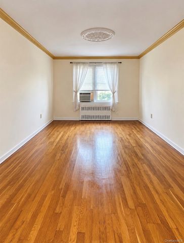 245 Bronx River Road 8C, Yonkers, NY 10704