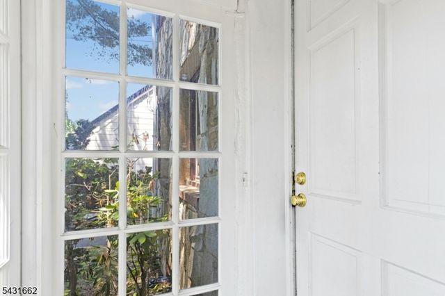 108 Gallows Hill Rd, Cranford Twp., NJ 07016