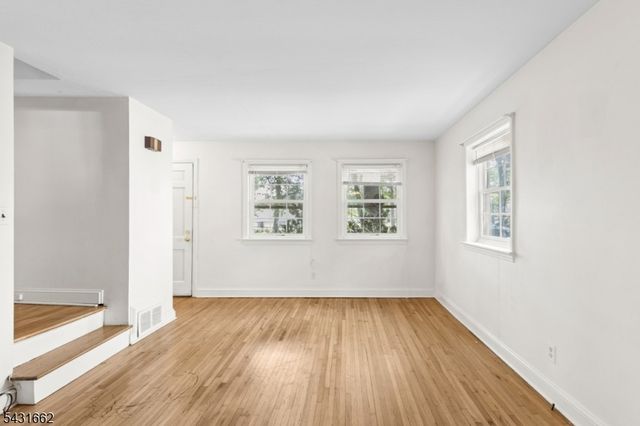 108 Gallows Hill Rd, Cranford Twp., NJ 07016