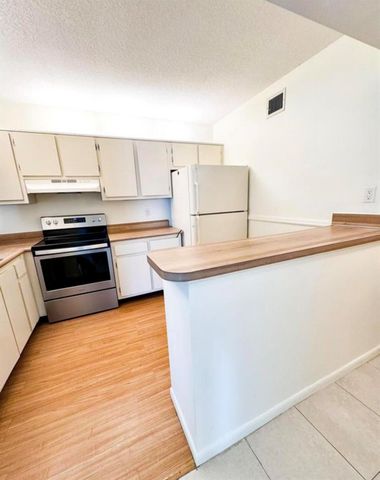 6271 CHASEWOOD Drive B, Jupiter, FL 33458