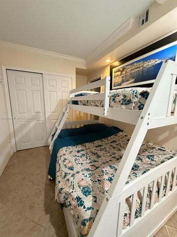 3801 S Ocean Drive 2C, Hollywood, FL 33019