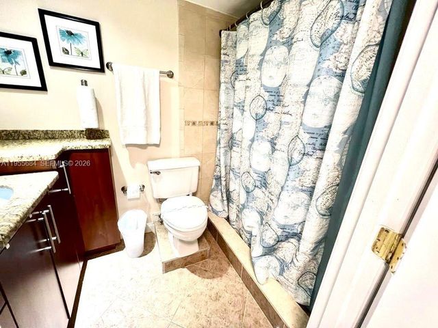 3801 S Ocean Drive 2C, Hollywood, FL 33019