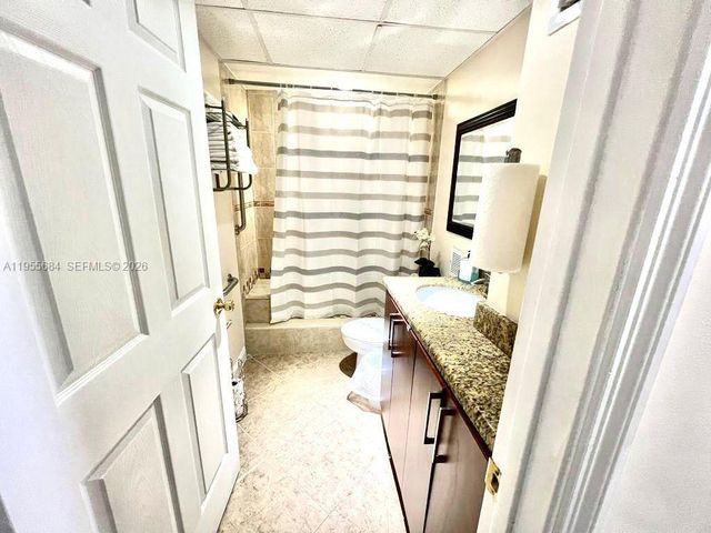 3801 S Ocean Drive 2C, Hollywood, FL 33019